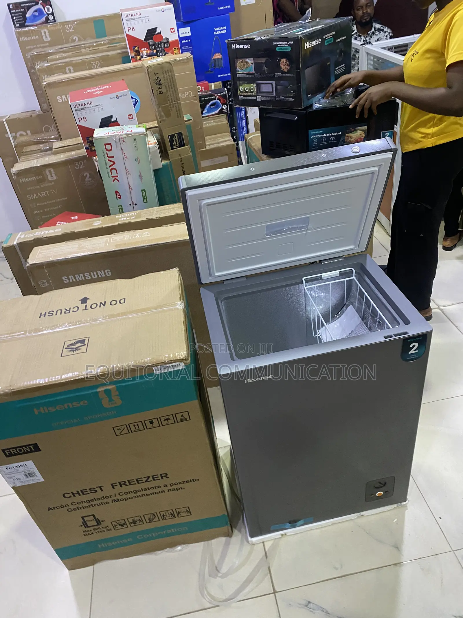 Hisense FC130SH Chest Freezer for Home Use 97L