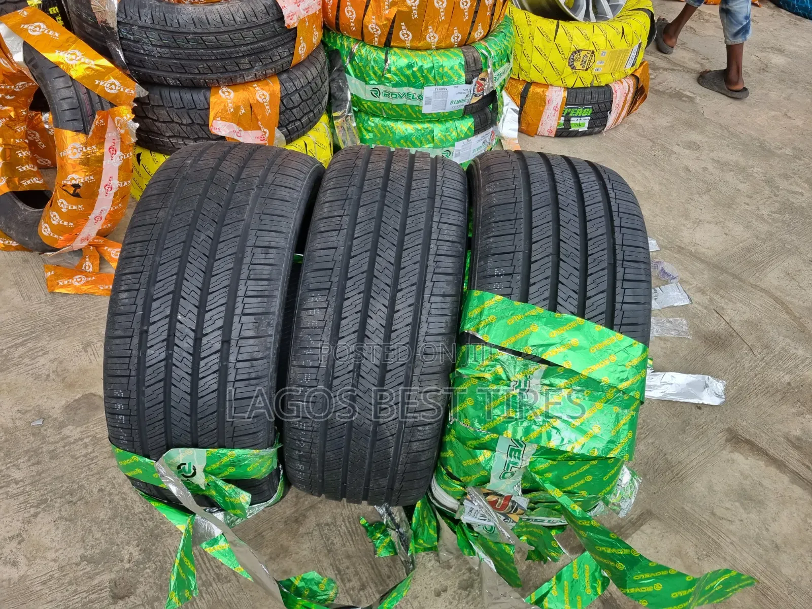 ​Brand New Set of 4 Rovelo Tyres – 285/40 R21 Ultra High Performance