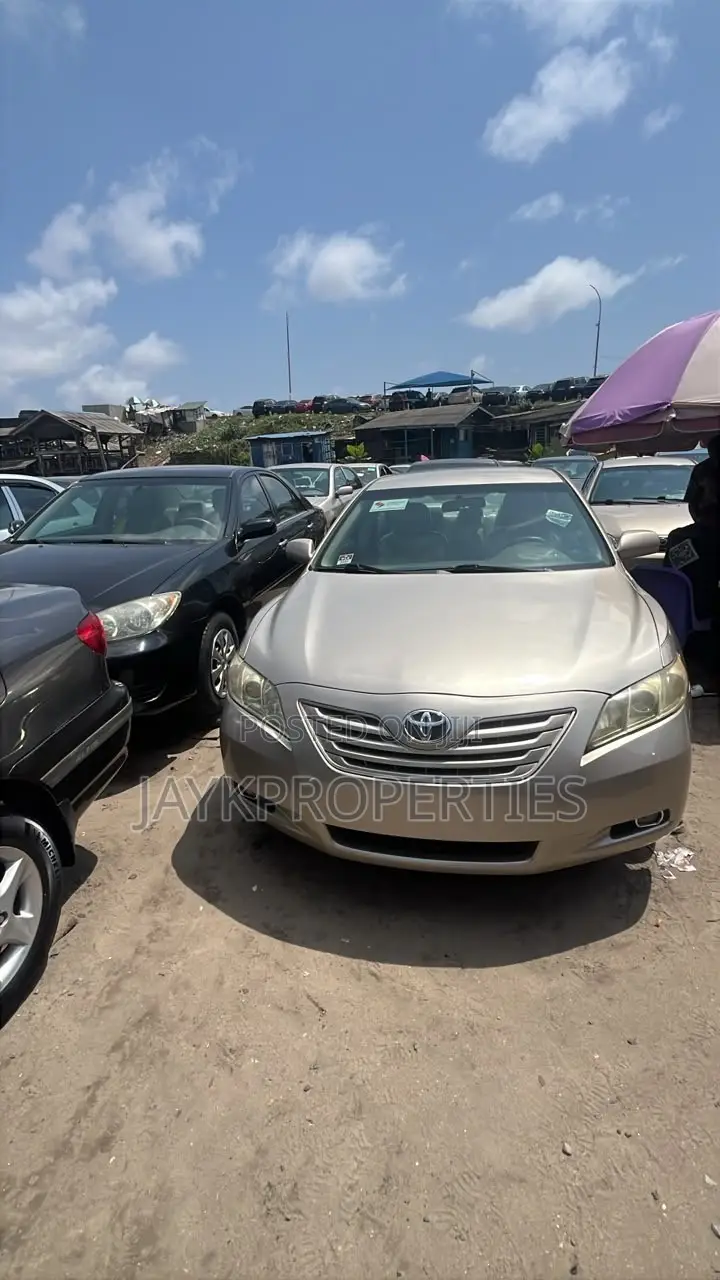 Toyota Camry 2007 Gold