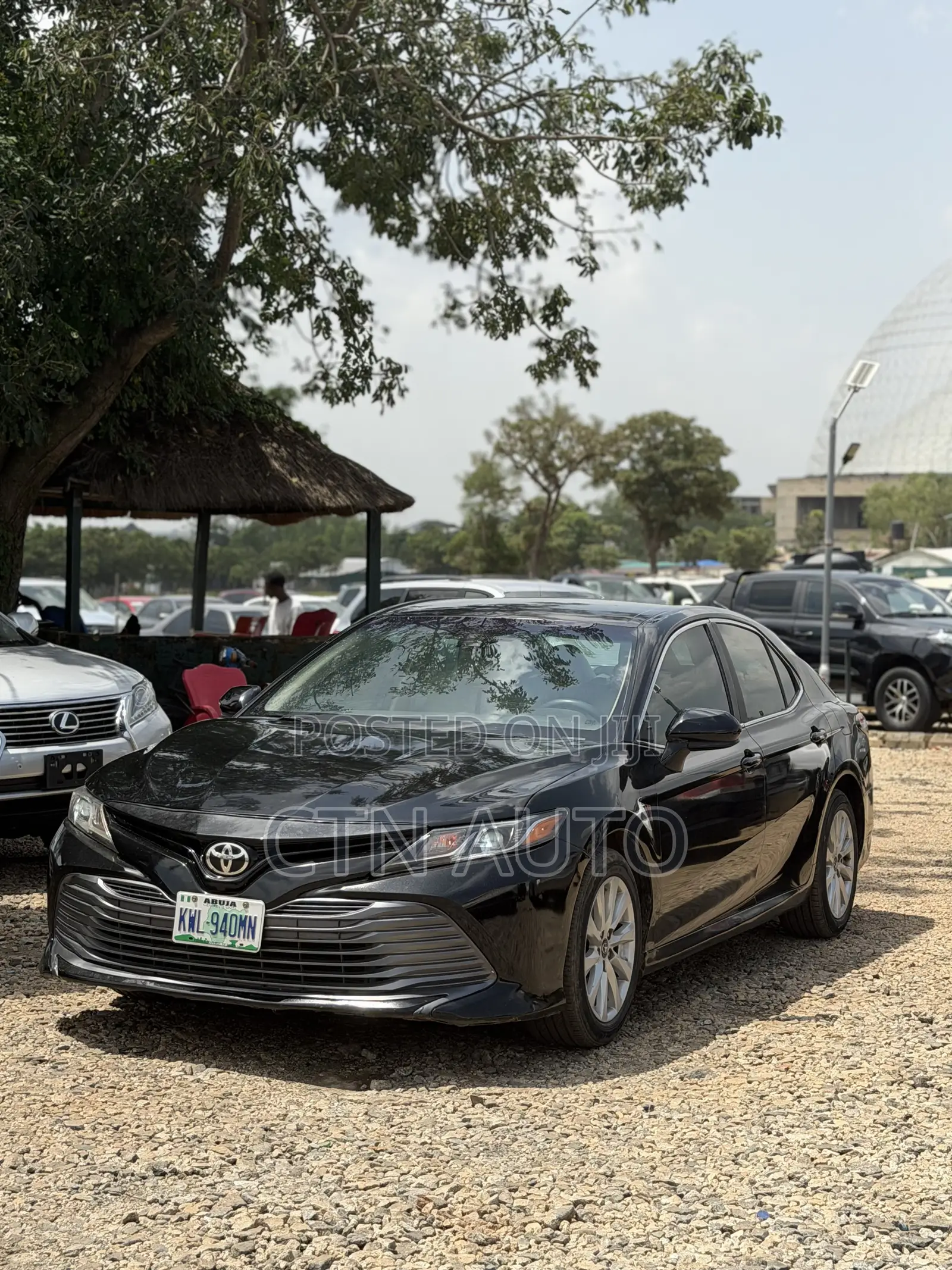 Toyota Camry XLE FWD (2.5L 4cyl 8AM) 2018 Black