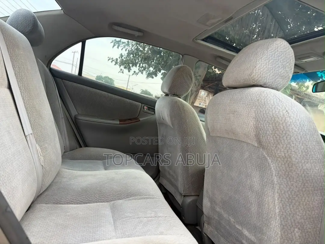 Toyota Corolla 2004 Gray