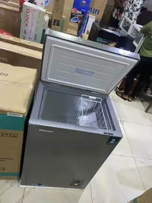 Hisense 97L Chest Freezer for Small Shops FC130SH