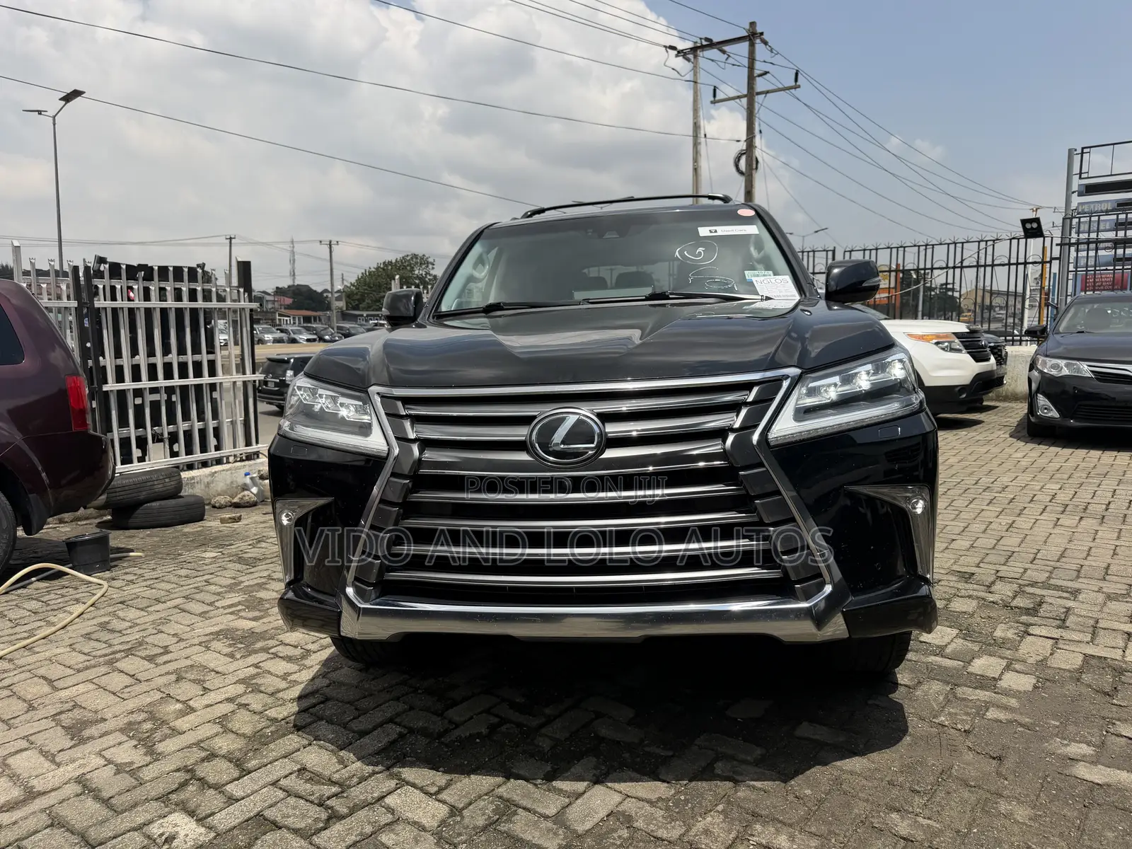 Lexus LX 570 AWD 2017 Black