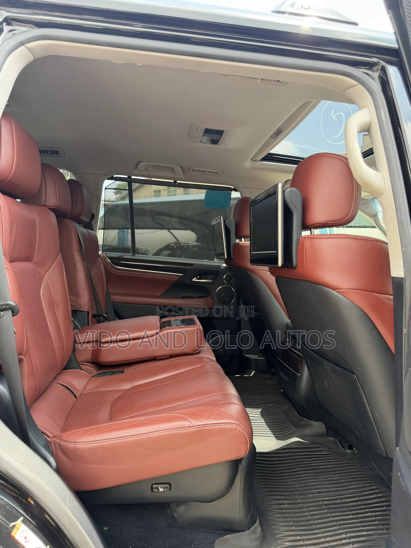Lexus LX 570 AWD 2017 Black