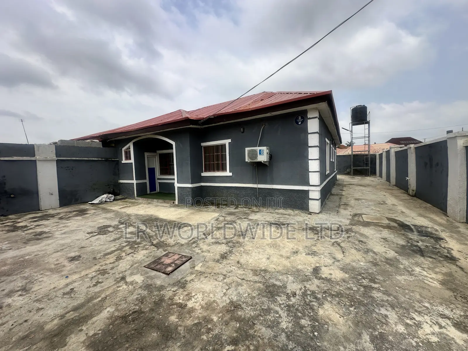 2bdrm Bungalow in Trademore, Lugbe District for sale
