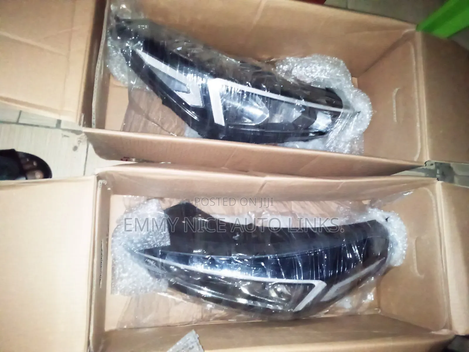 019 Tucson Head Lamp