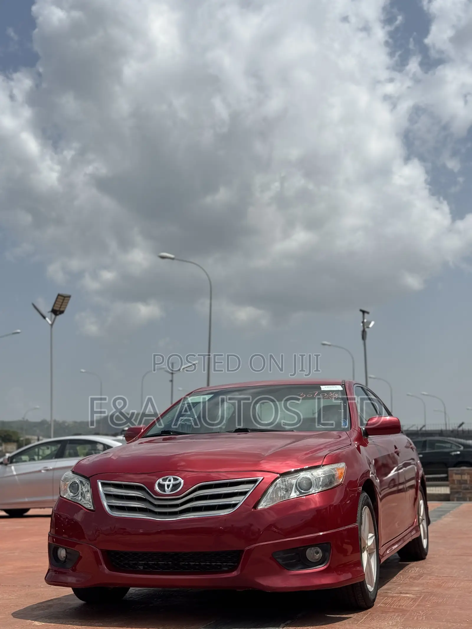 Toyota Camry SE 4dr Sedan (2.5L 4cyl 6AM) 2010 Red