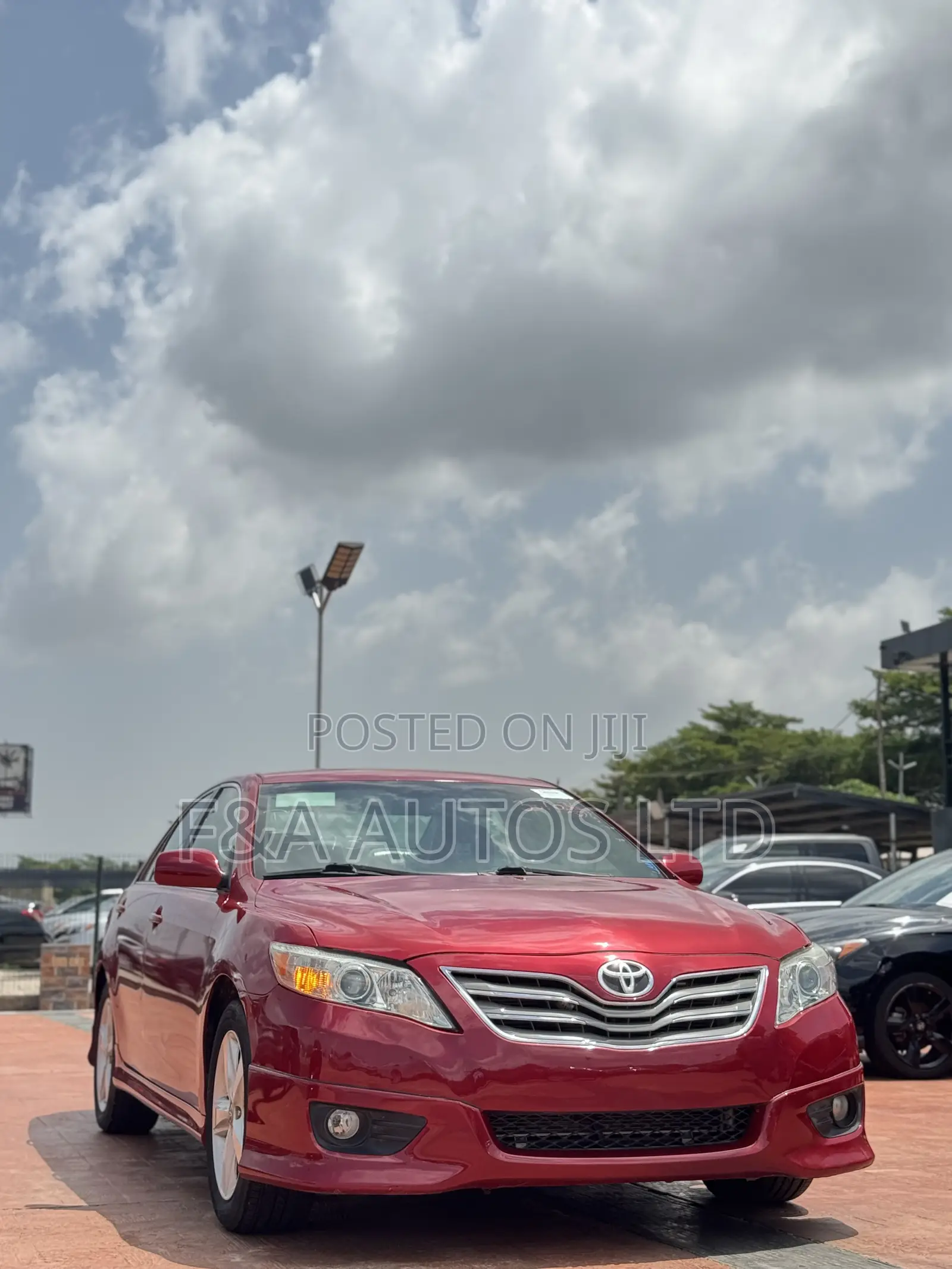 Toyota Camry SE 4dr Sedan (2.5L 4cyl 6AM) 2010 Red