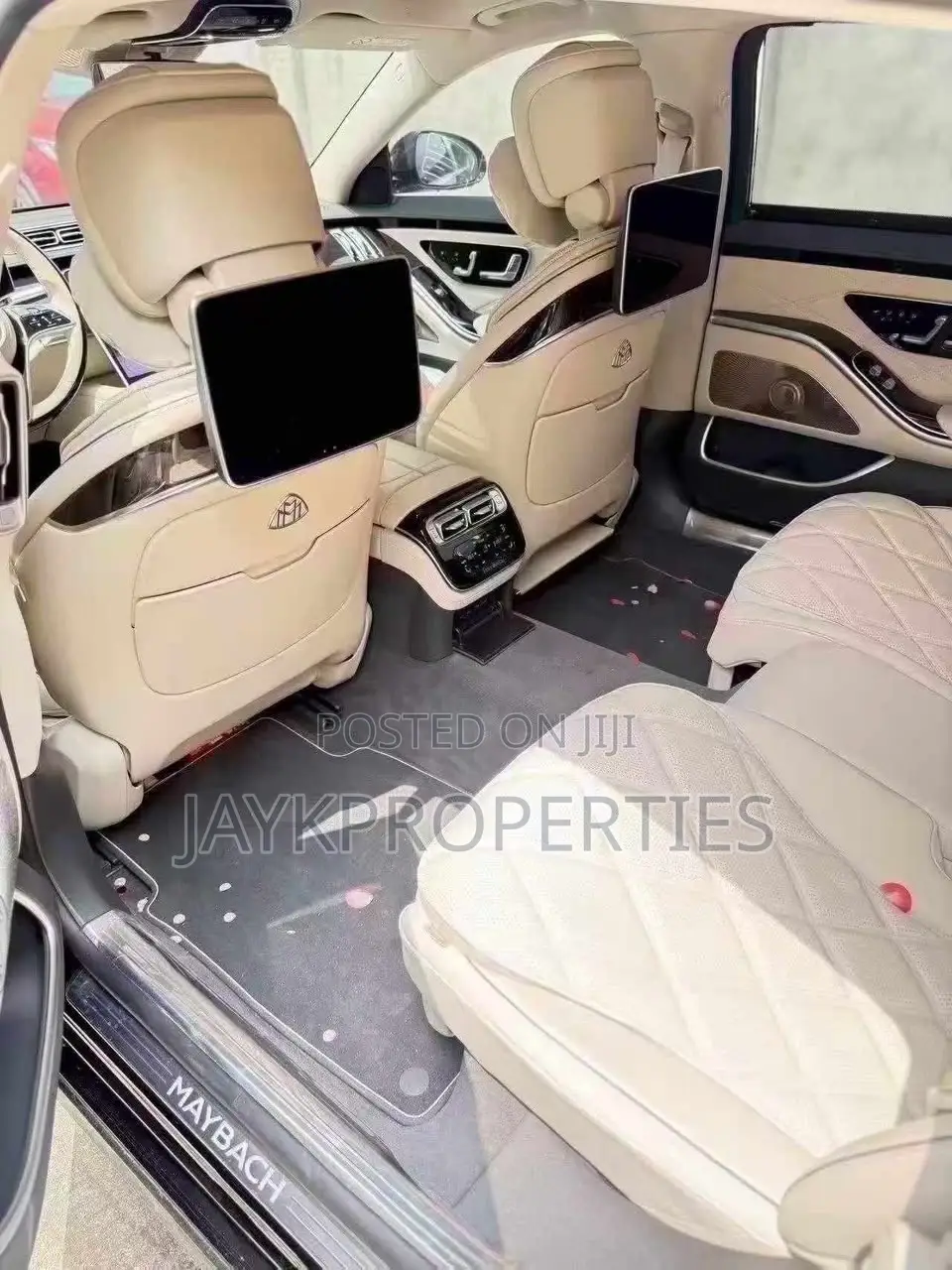 Mercedes-Benz Maybach 2025 Black