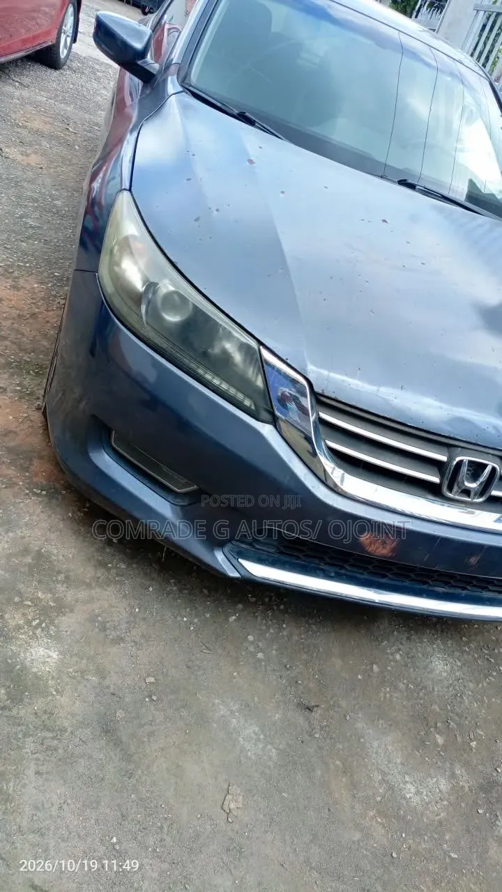 Honda Accord Sport 4dr Sedan FWD (2.4L 4cyl 2A) 2013 Gray
