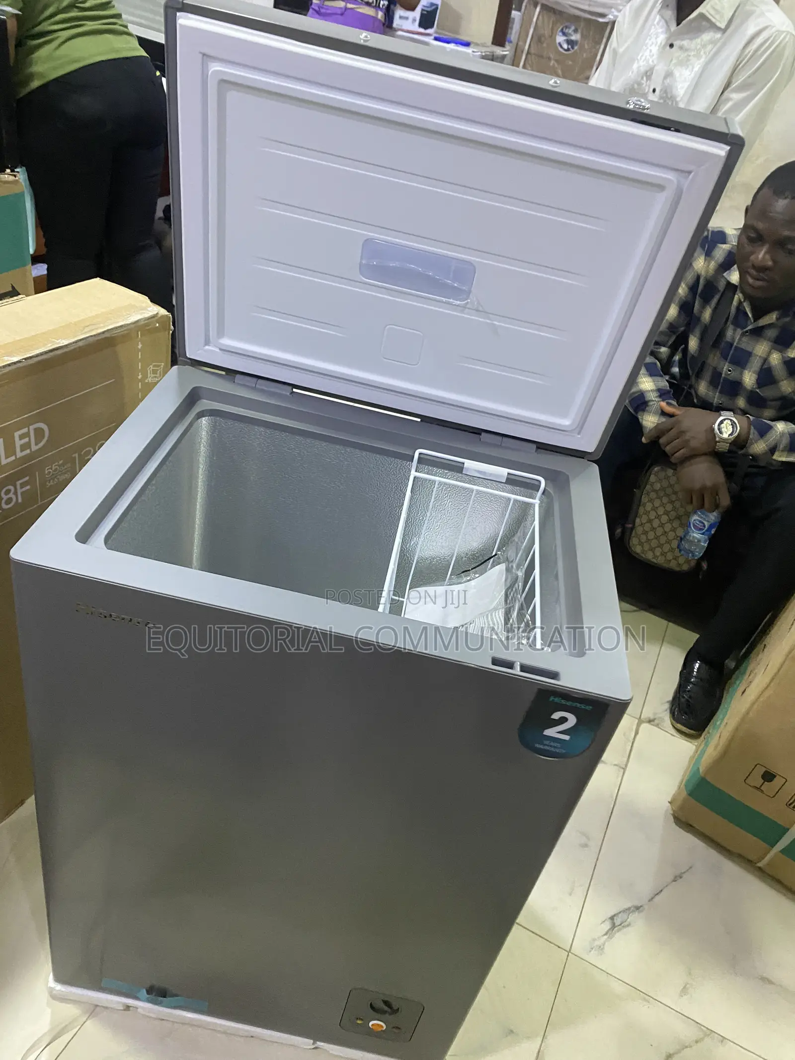 Hisense FC130SH Chest Freezer for Frozen Produce 97L