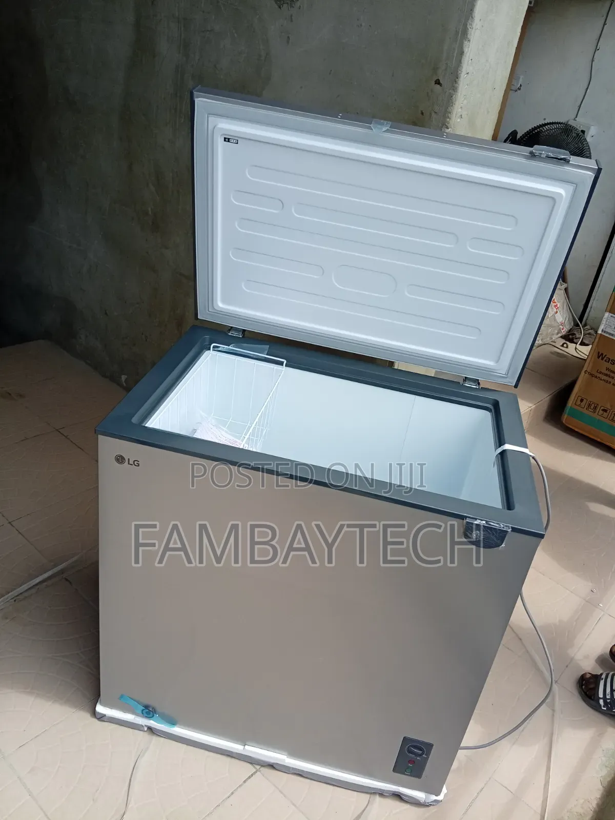 LG Chest Freezer 194l- Practical Food Storage