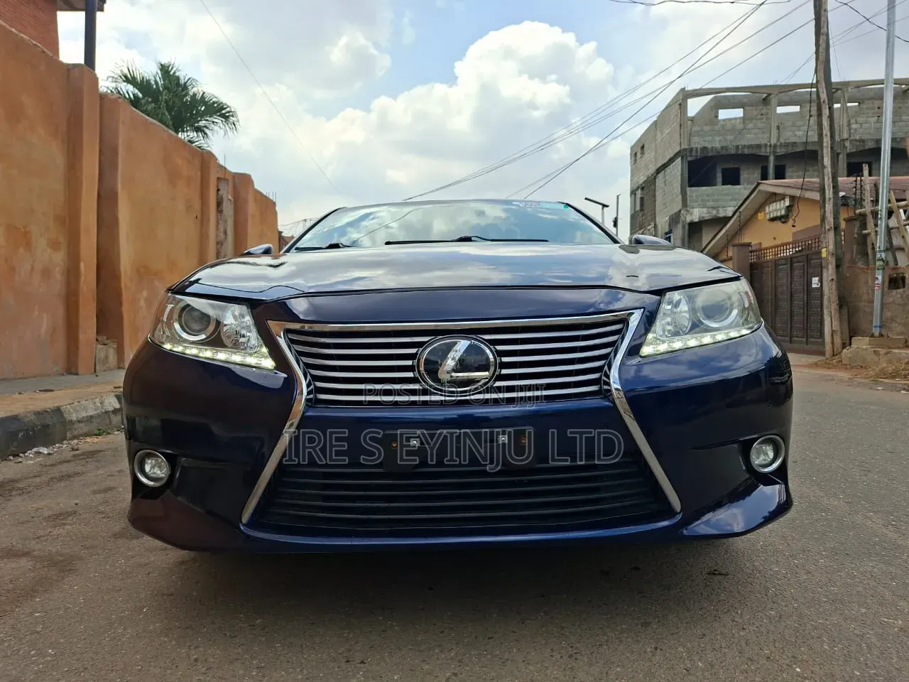 Lexus ES 2014 Blue