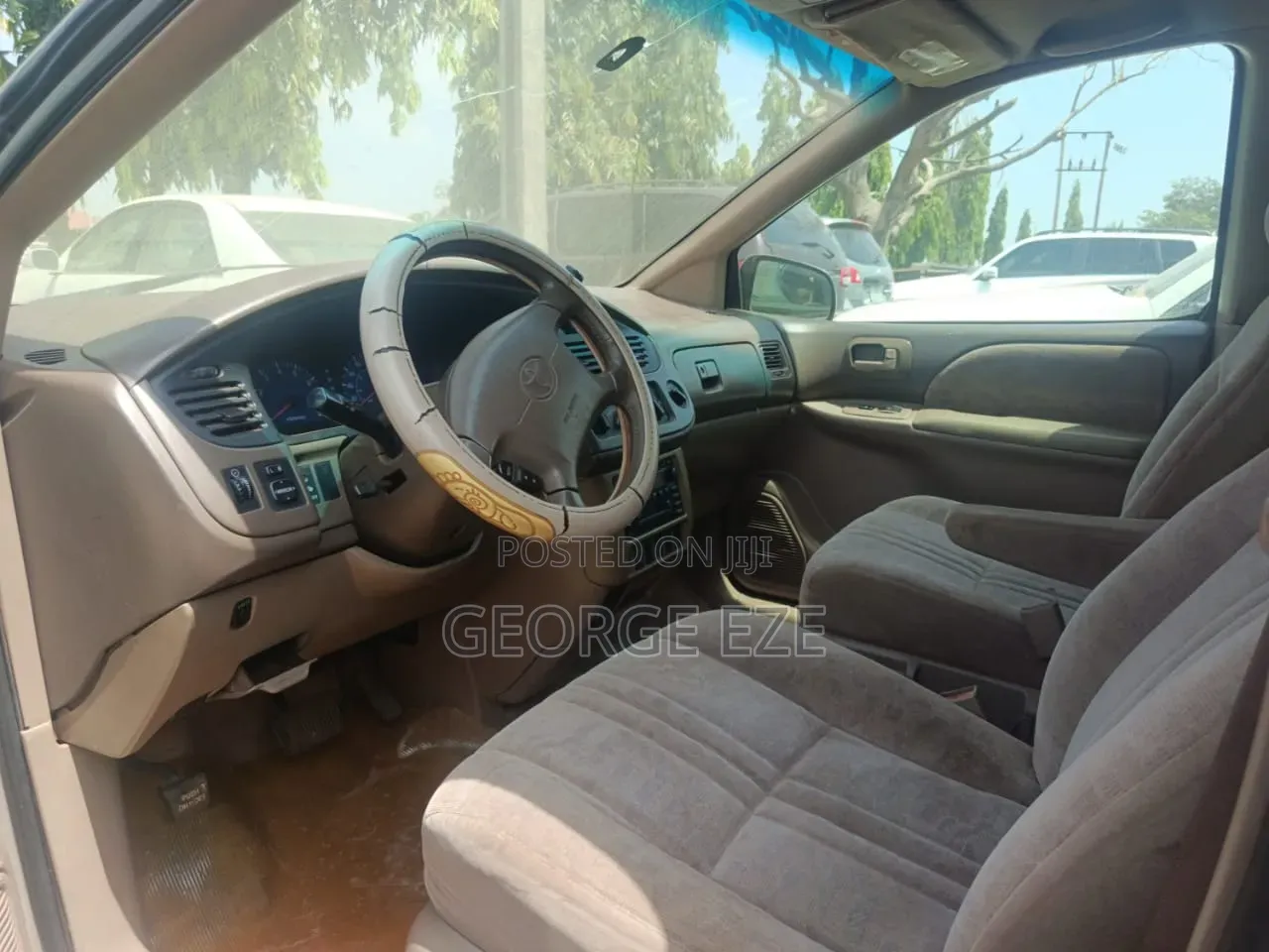 Toyota Sienna 2001 Gold