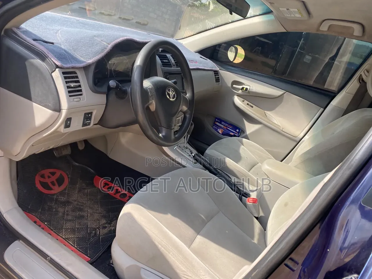 Toyota Corolla LE 4dr Sedan (1.8L 4cyl 4A) 2013 Blue