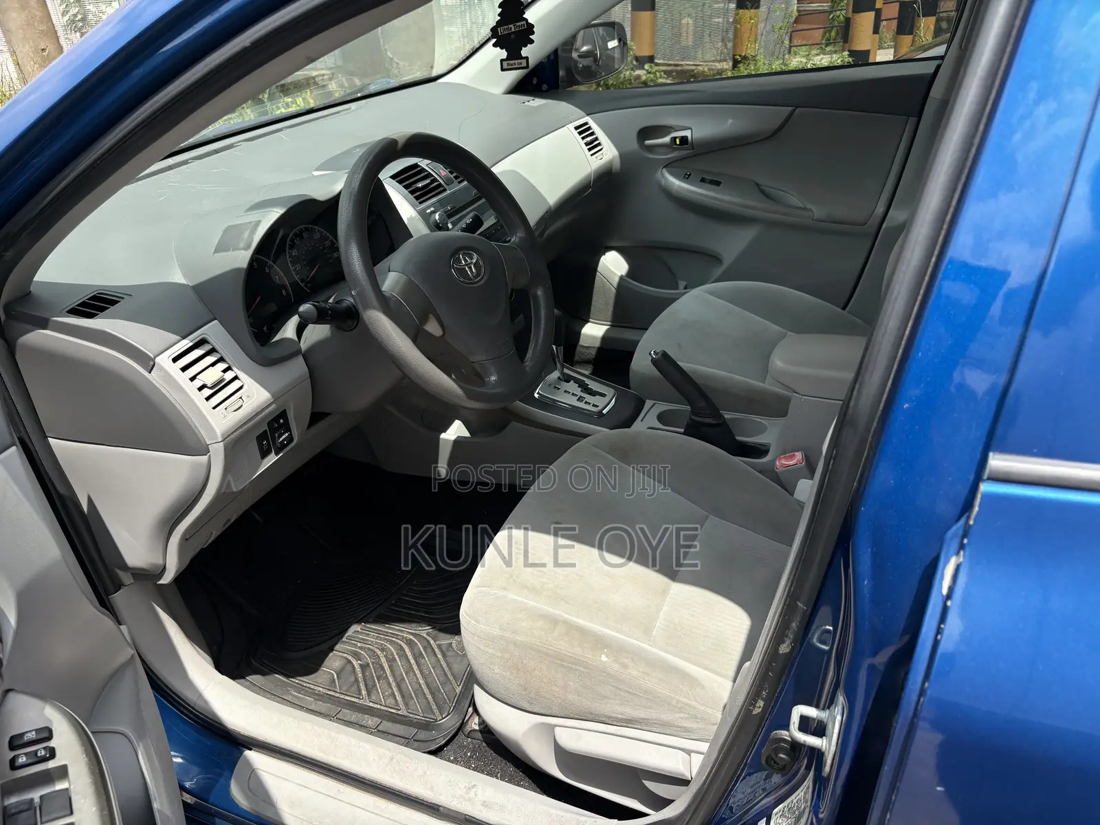 Toyota Corolla LE 4dr Sedan (1.8L 4 cyl 4A) 2009 Blue