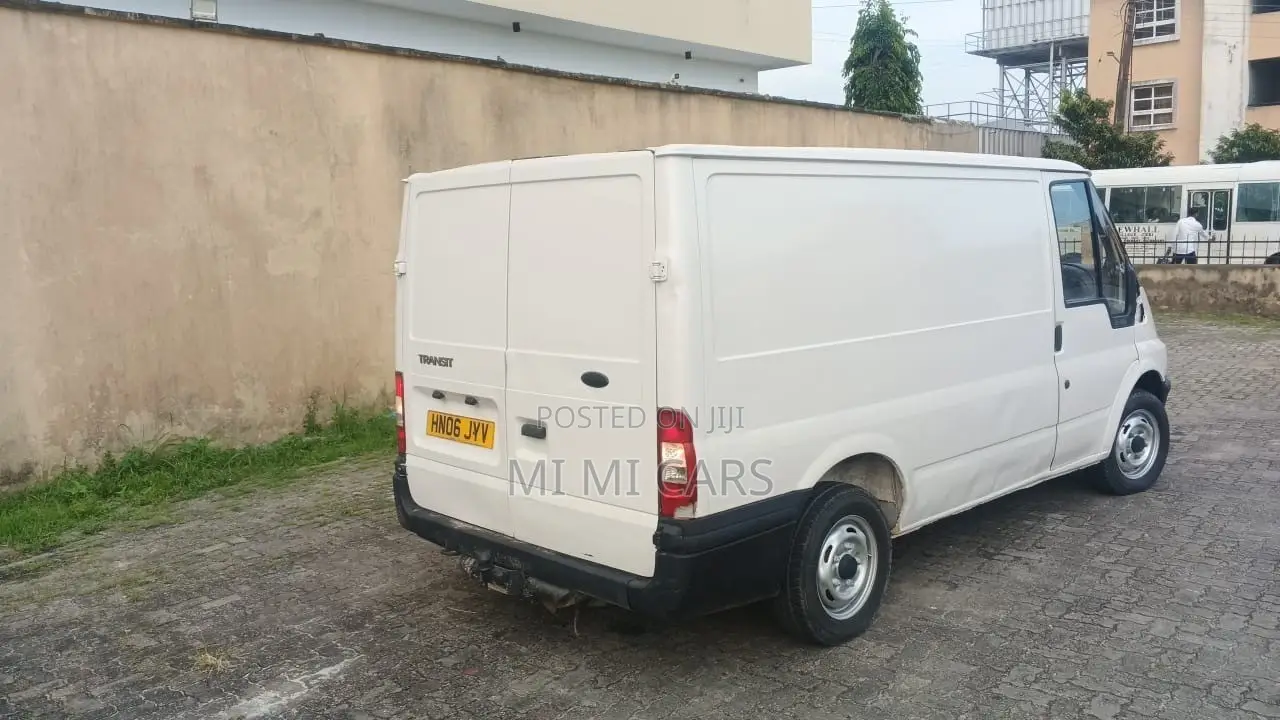 Ford Transit 2010 White