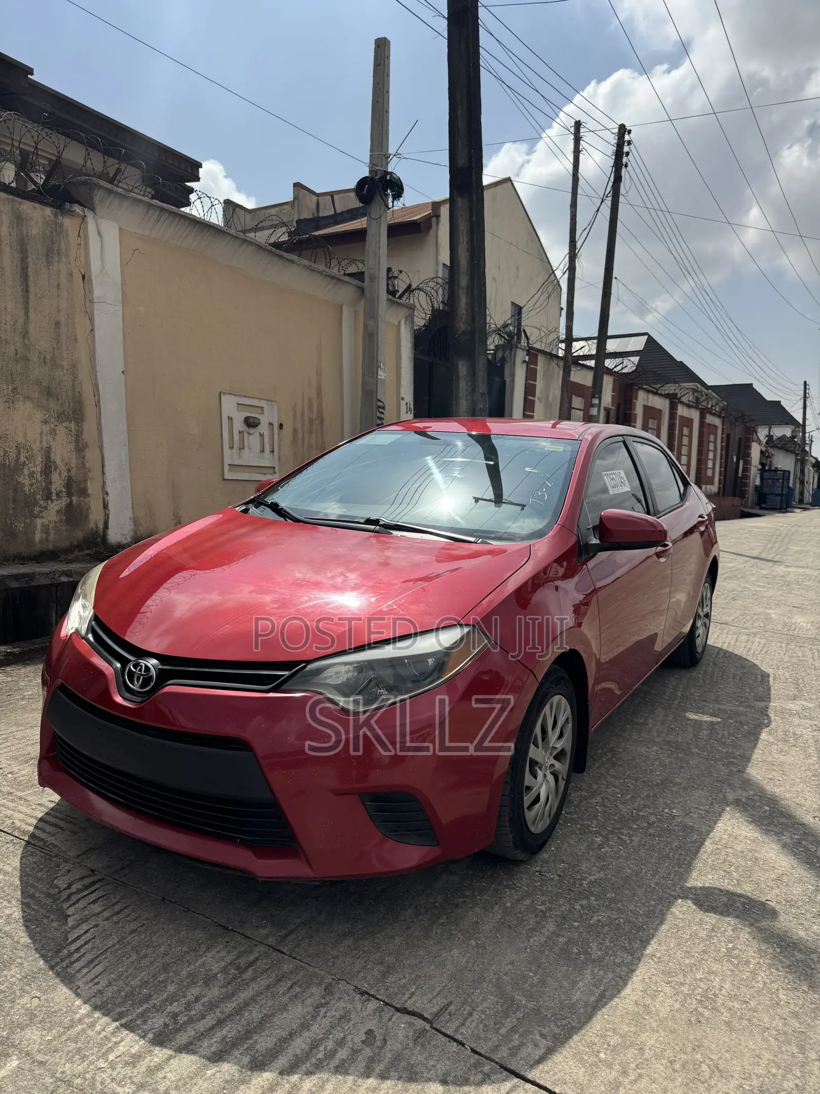 Toyota Corolla LE Eco 4dr Sedan (1.8L 4cyl CVT) 2014 Red