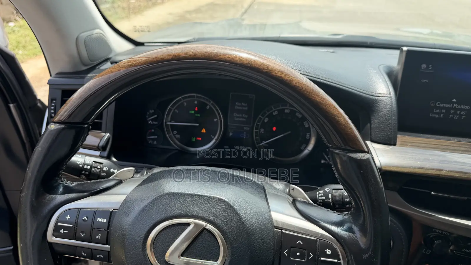 Lexus LX 570 (5 seats) AWD 2017 Silver