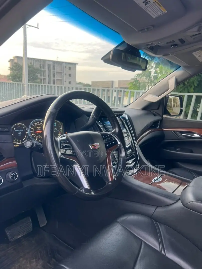 Cadillac Escalade 2016 Black