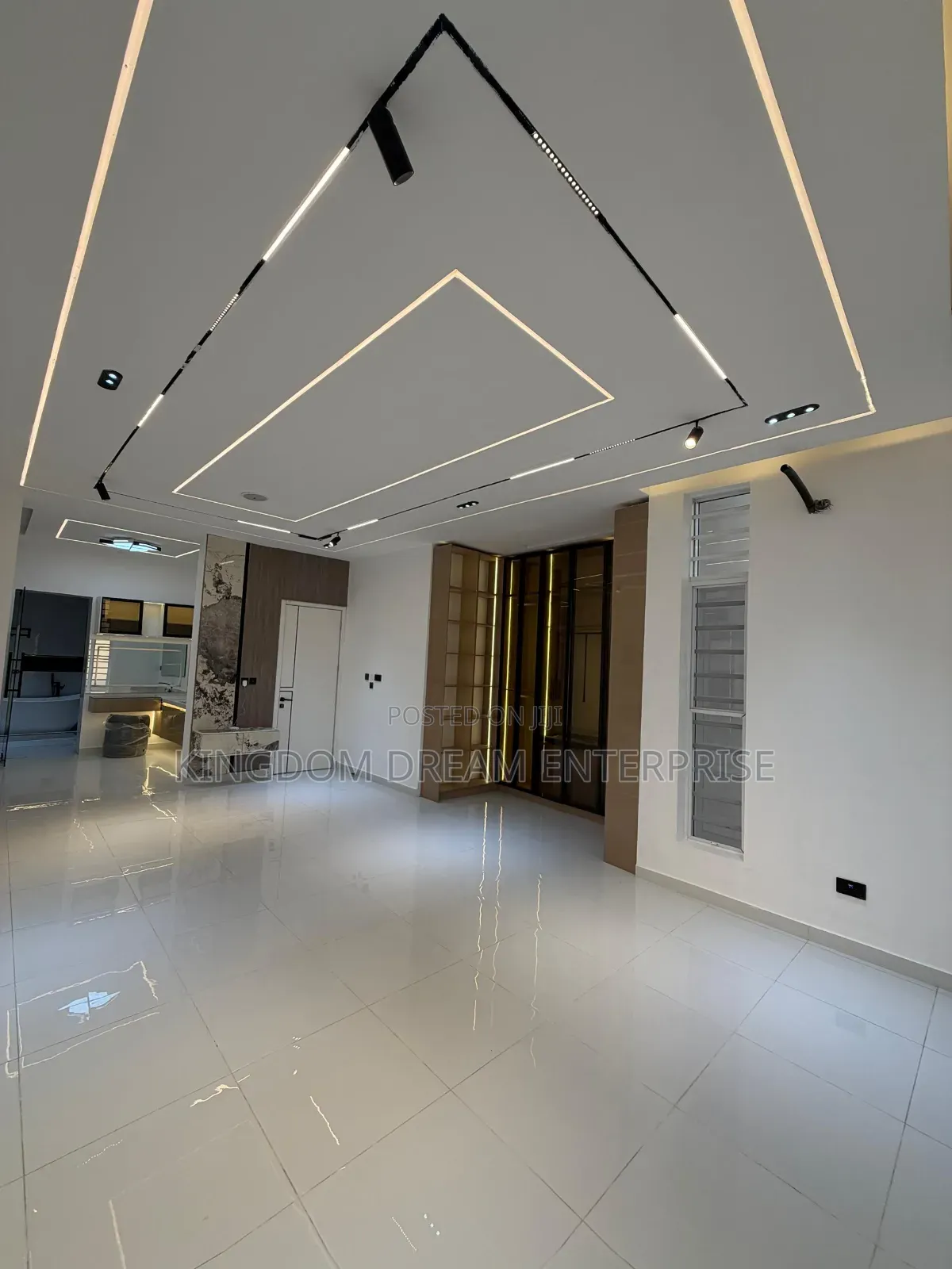 5bdrm Duplex in Chevron Lekki Lagos for sale