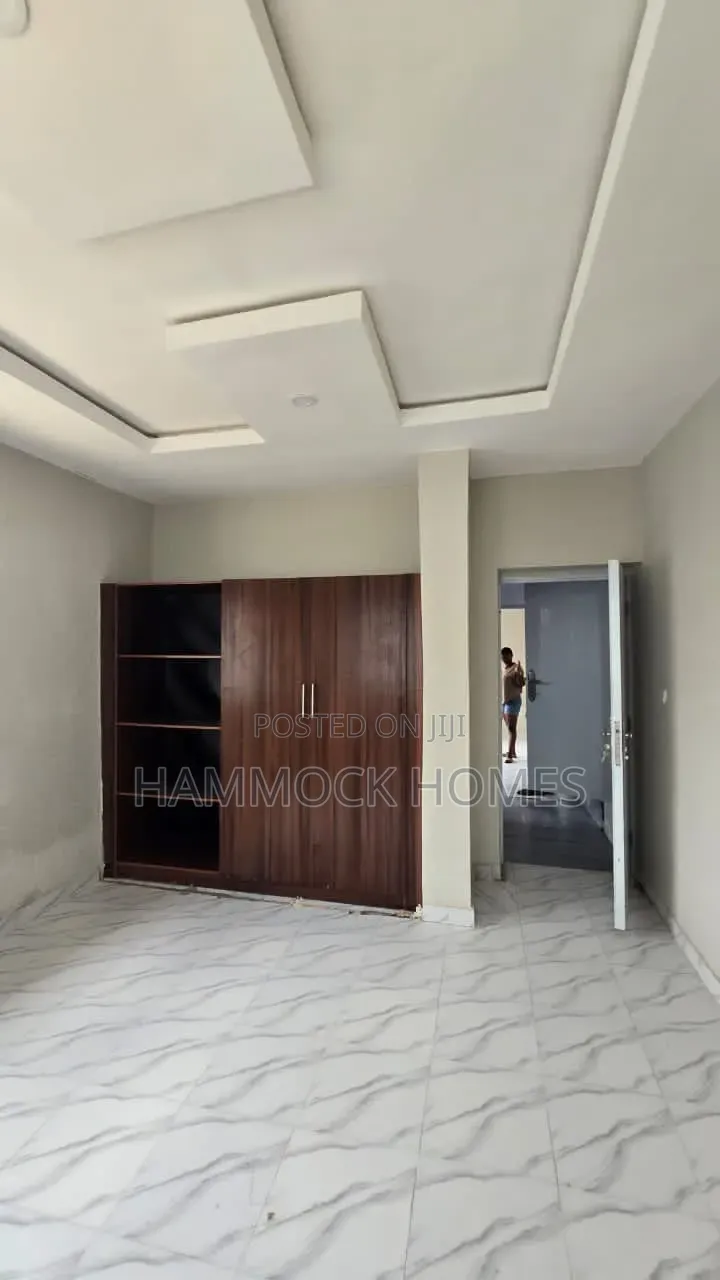 2bdrm Apartment in Adenuga Estate, Bodija for rent