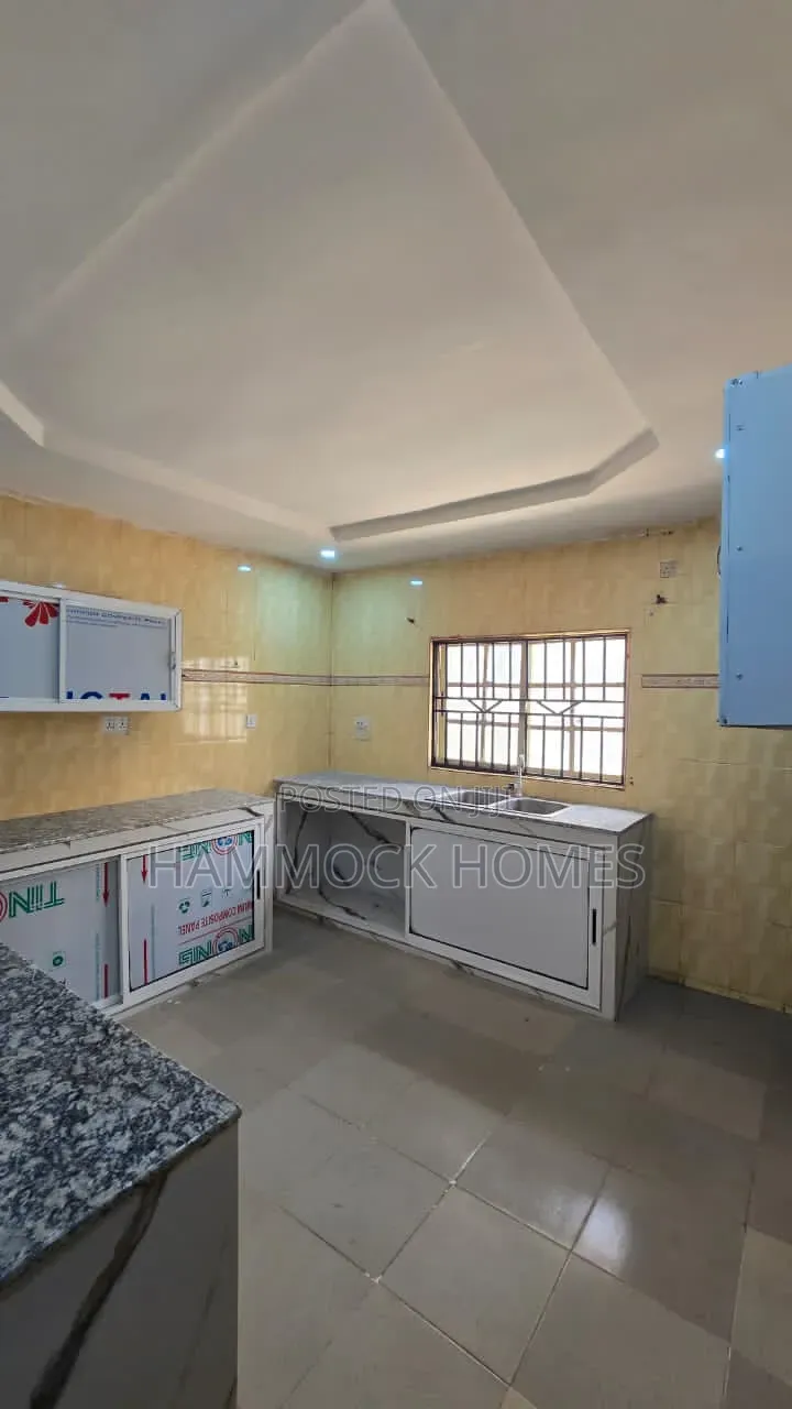 2bdrm Apartment in Adenuga Estate, Bodija for rent