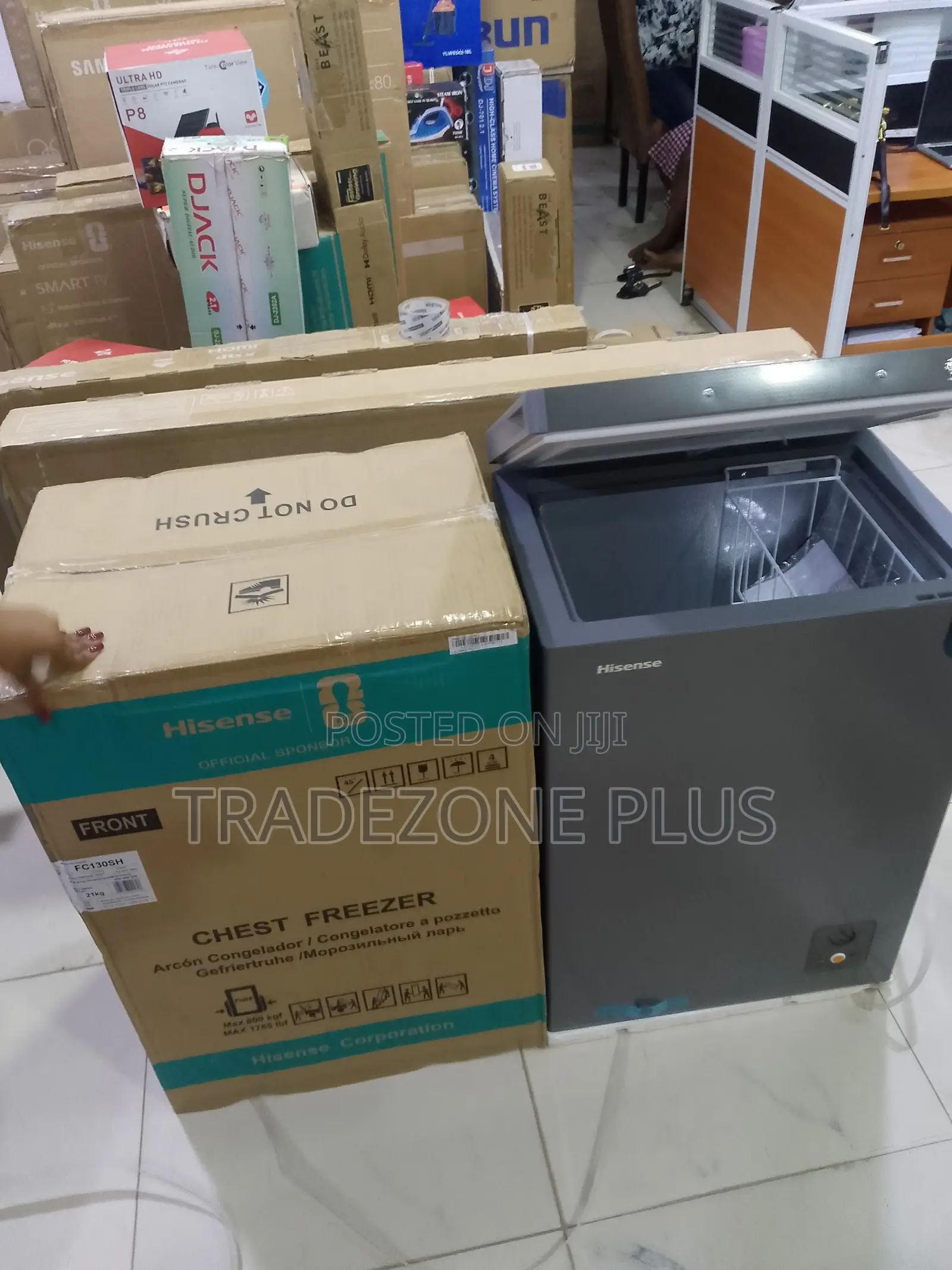 Hisense FC-130SH Chest Freezer for Small Spaces