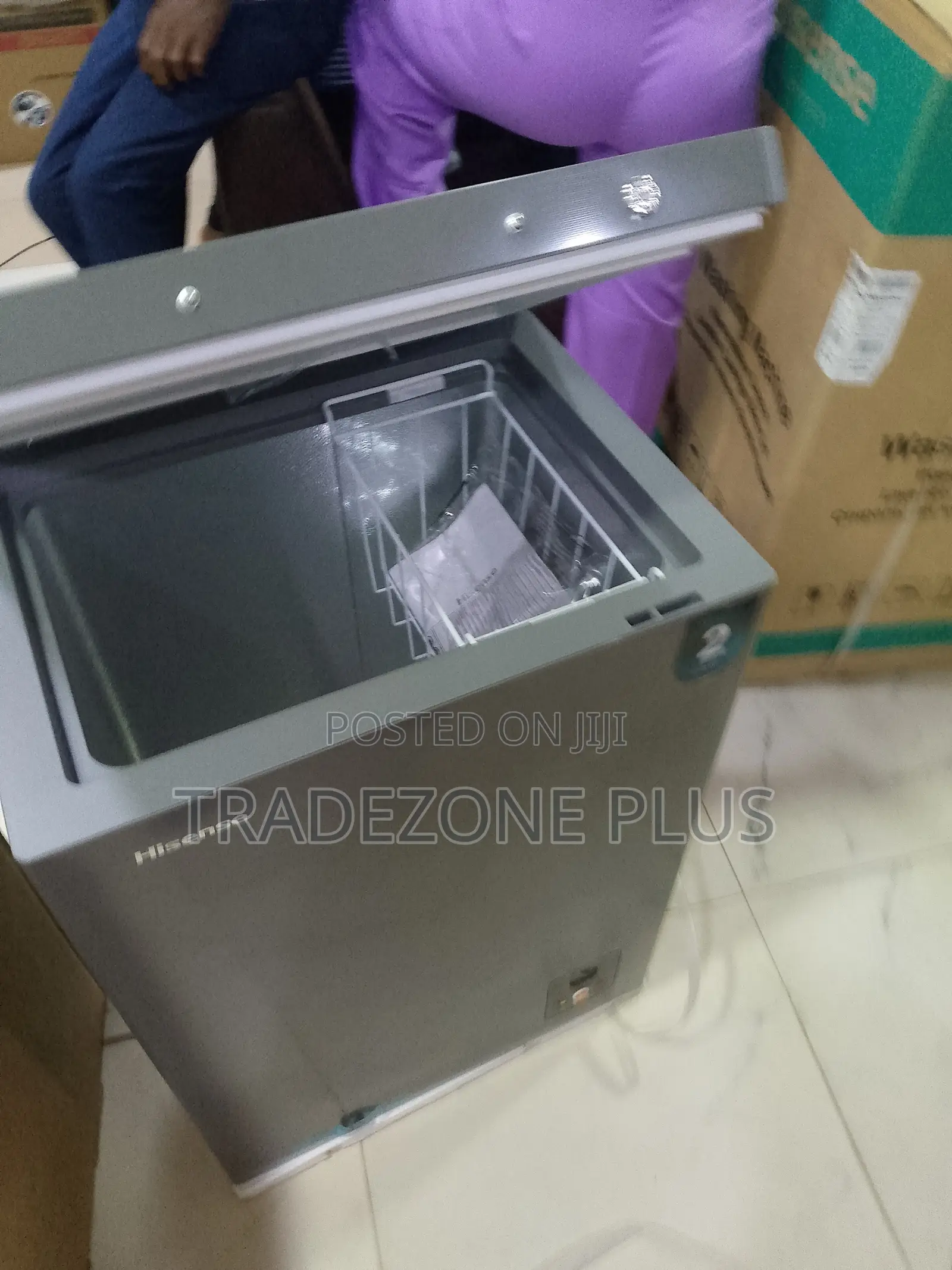 Hisense FC-130SH Chest Freezer for Small Spaces