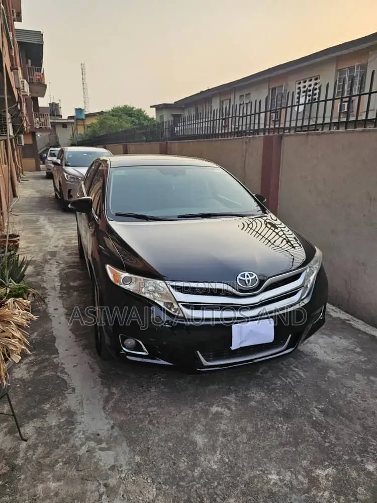 Toyota Venza XLE AWD V6 2013 Black
