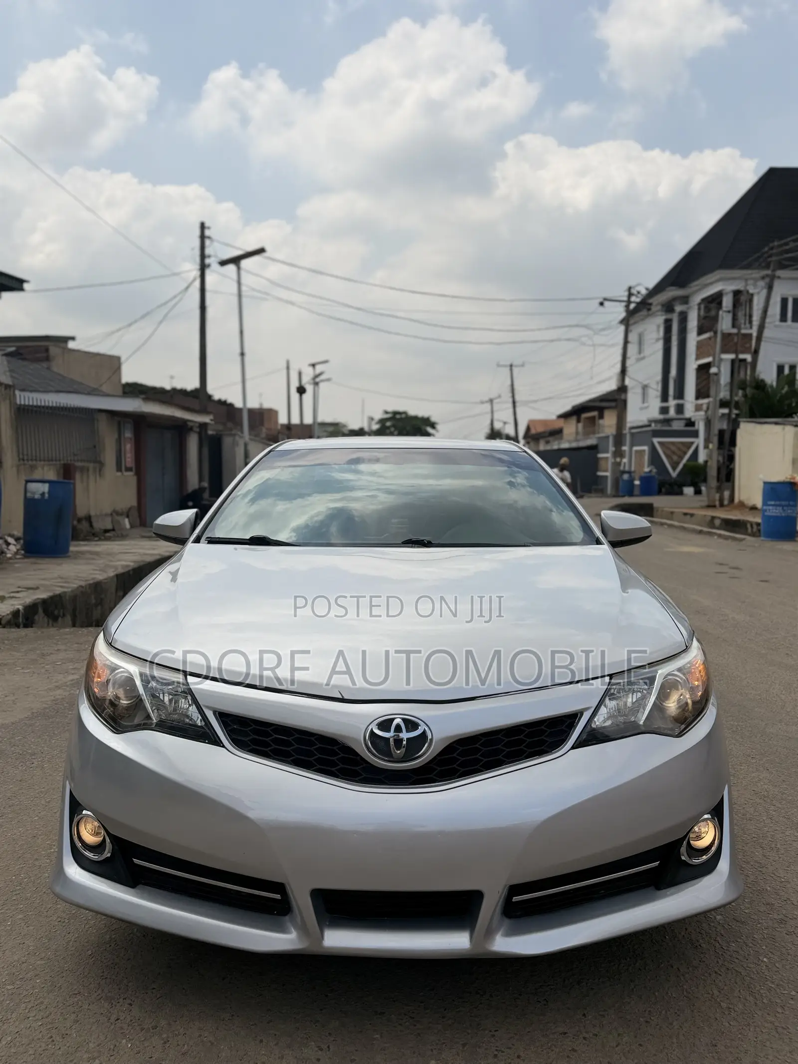 Toyota Camry SE Sport 4dr Sedan w/Prod. End 11/13 (2.5L 4cyl 6A) 2014