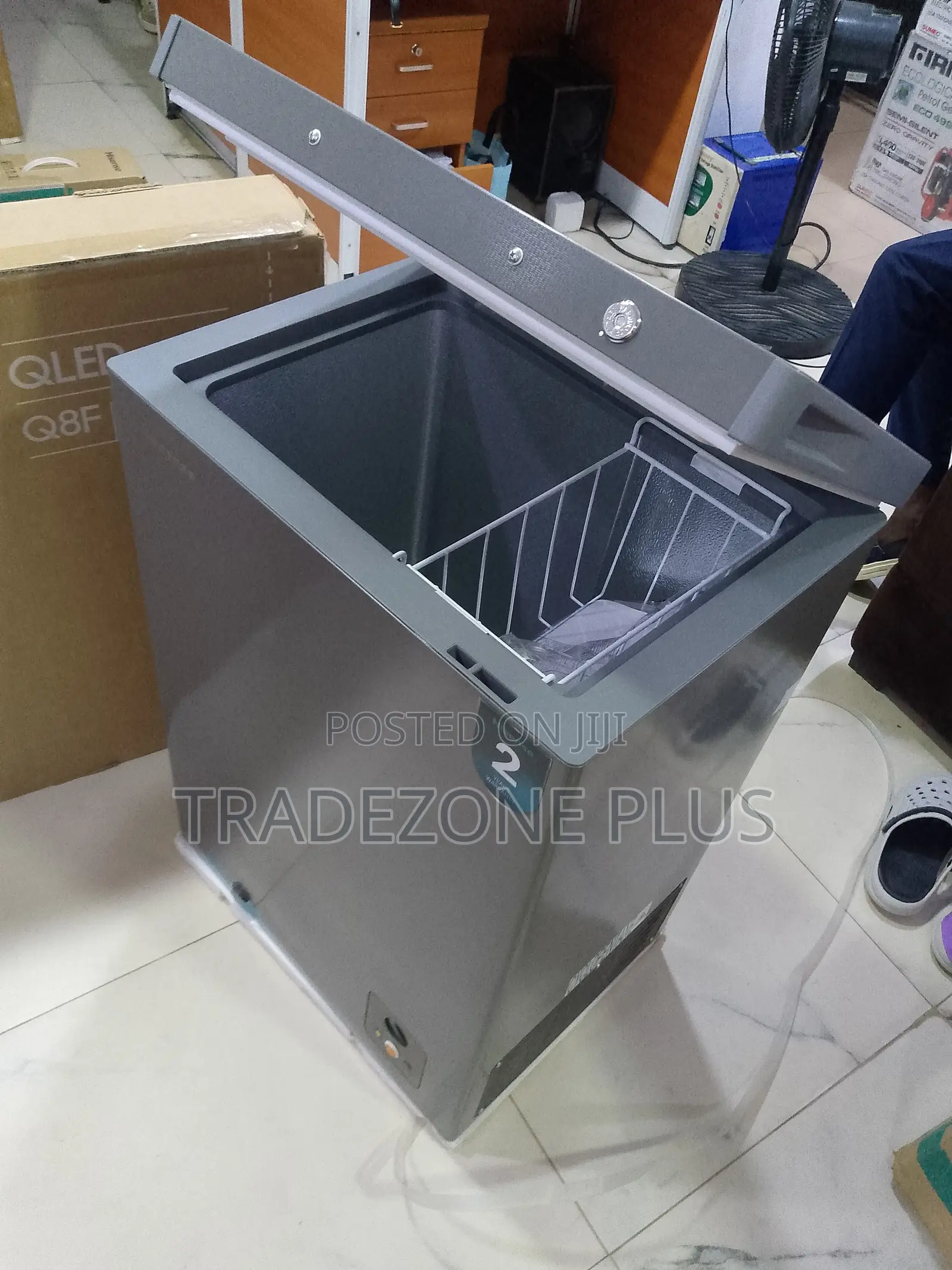Hisense 97 Litre Chest Freezer for Frozen Food Storage