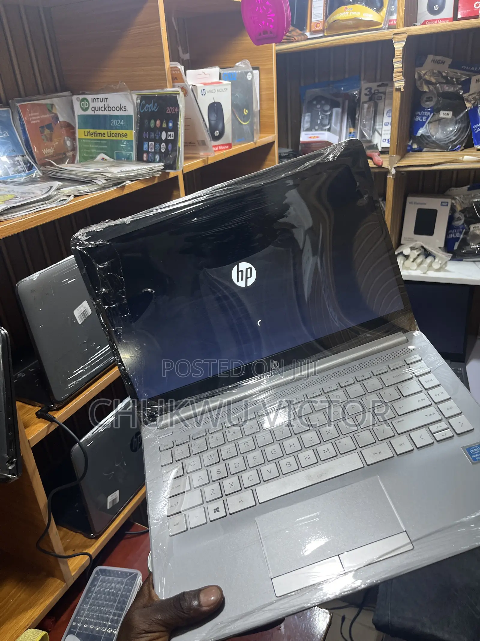 Laptop HP 14-dq1025cl 4GB Intel Pentium SSD 128GB