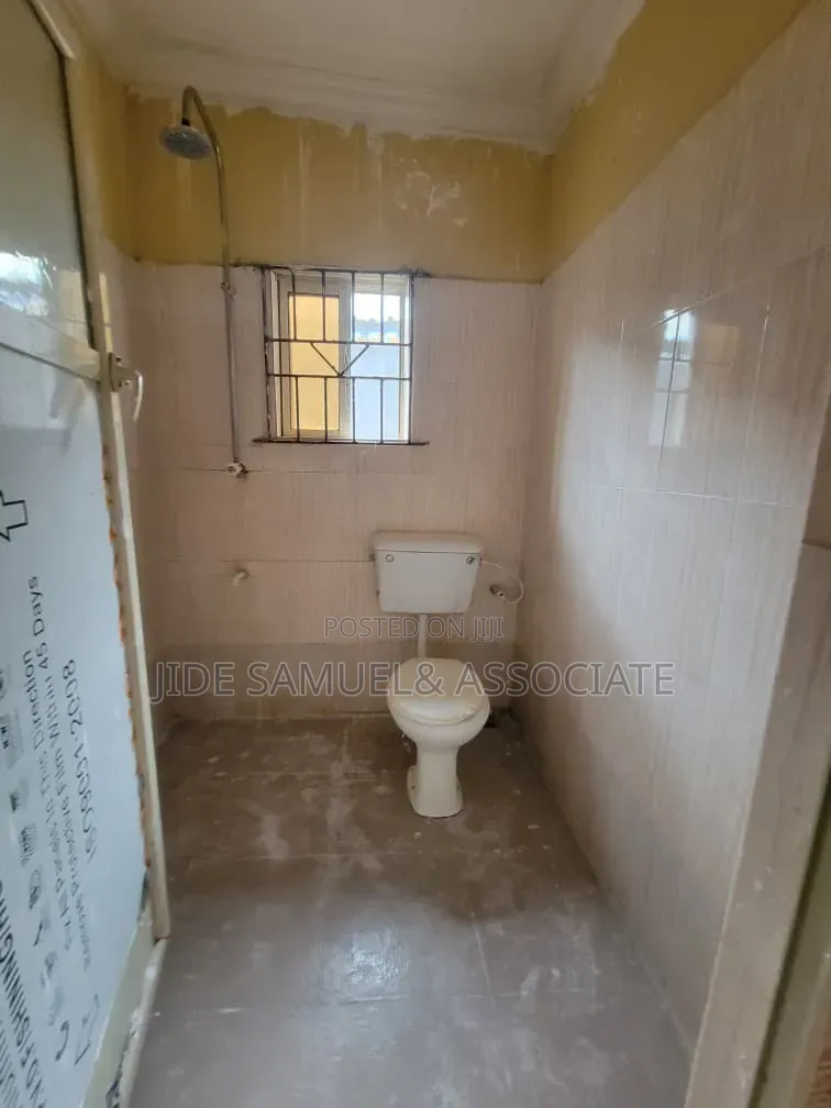 2bdrm Block of Flats in Ayobo for rent