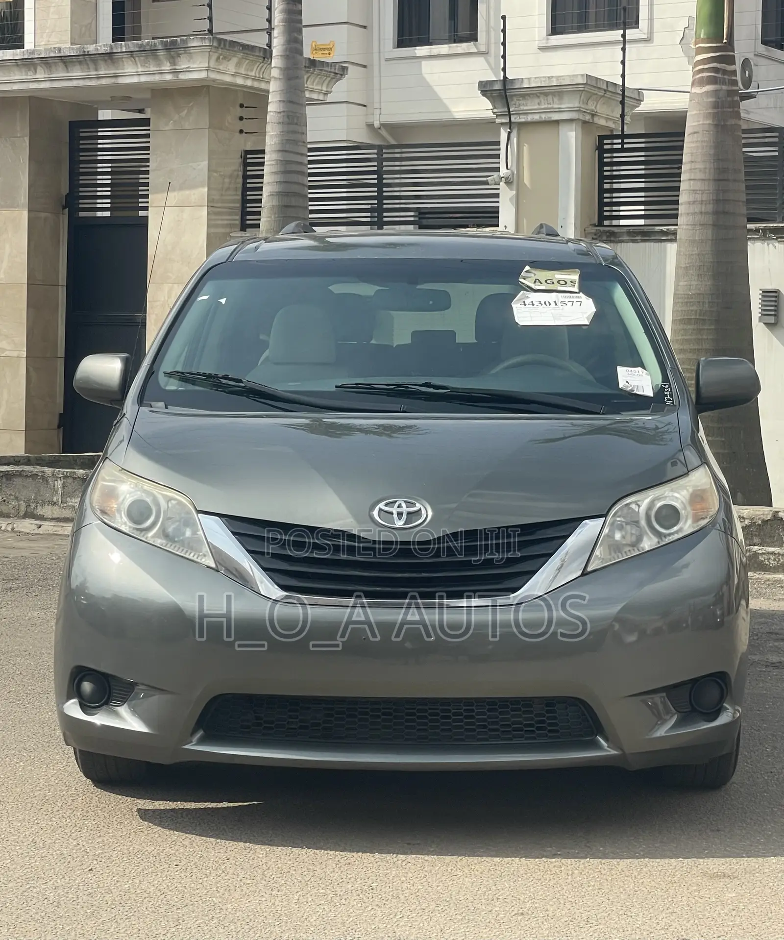 Toyota Sienna LE 7 Passenger 2012 Green