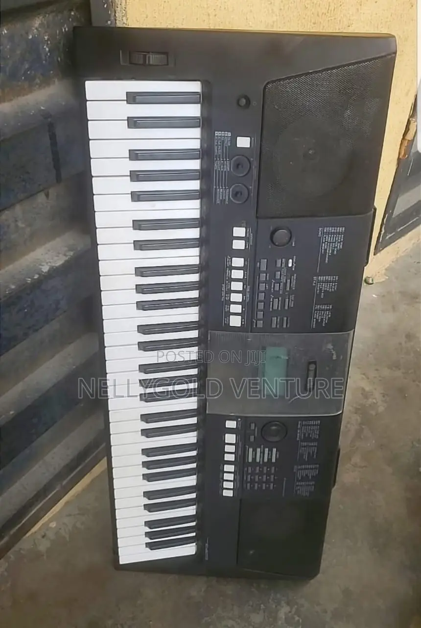 Yamaha Keyboard PSR E 423