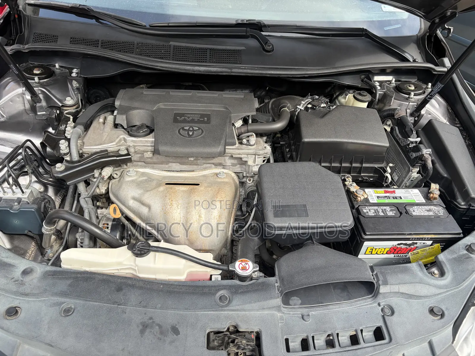 Toyota Camry SE 4dr Sedan (2.5L 4cyl 6A) 2017 Gray