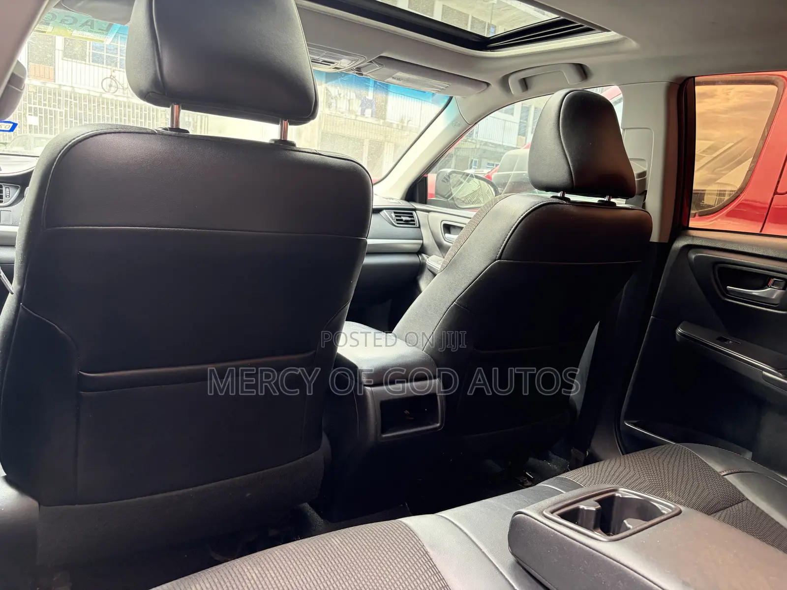 Toyota Camry SE 4dr Sedan (2.5L 4cyl 6A) 2017 Gray