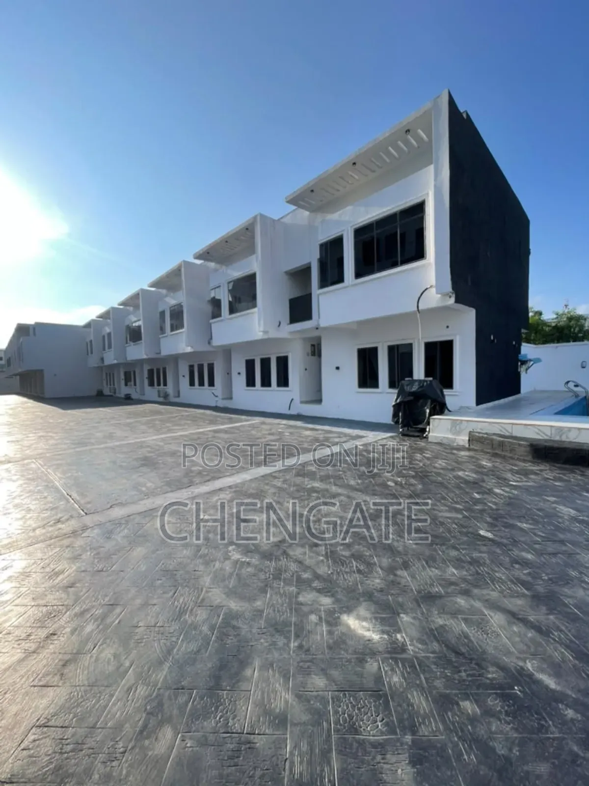 2bdrm Duplex in Lekki Expressway for sale