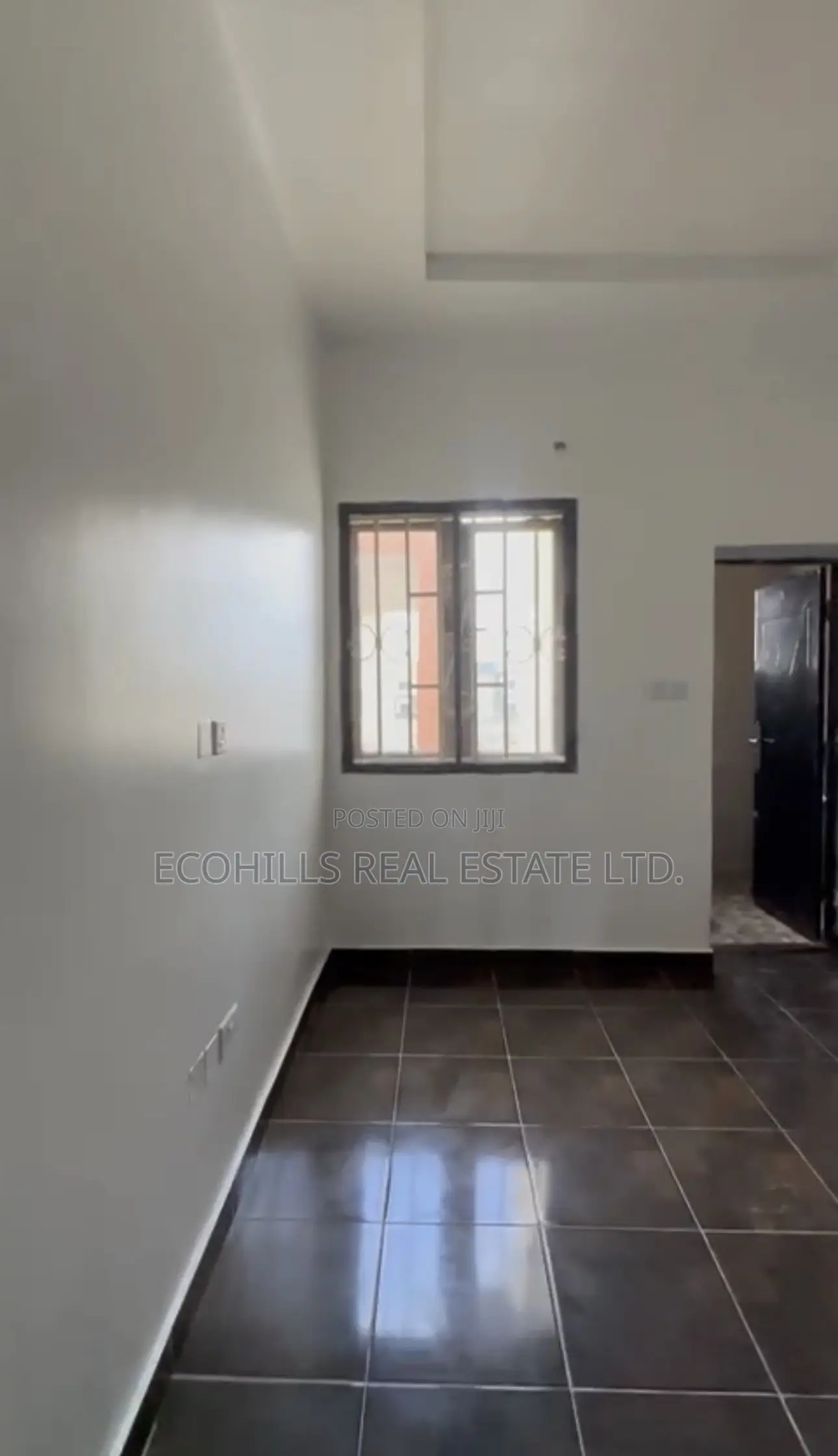 3bdrm Block of Flats in Gaduwa for sale