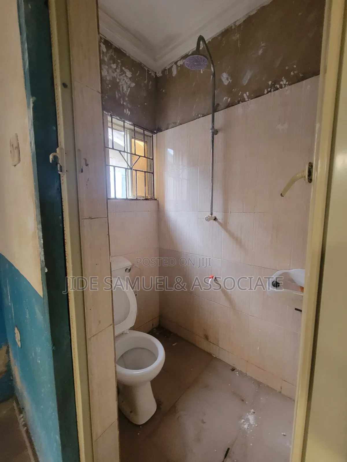 Mini Flat in Ayobo for rent