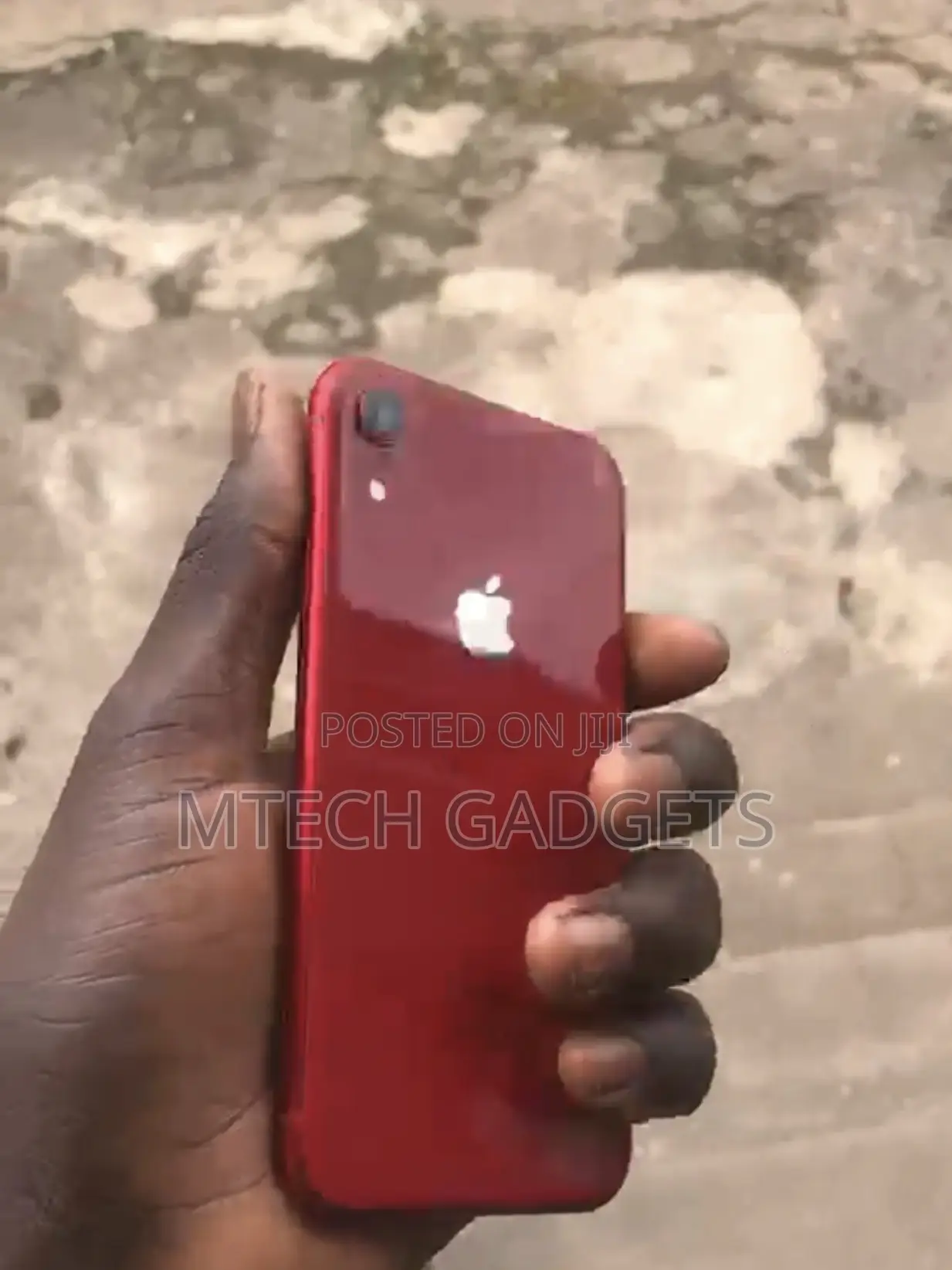 Apple iPhone XR 64 GB Red