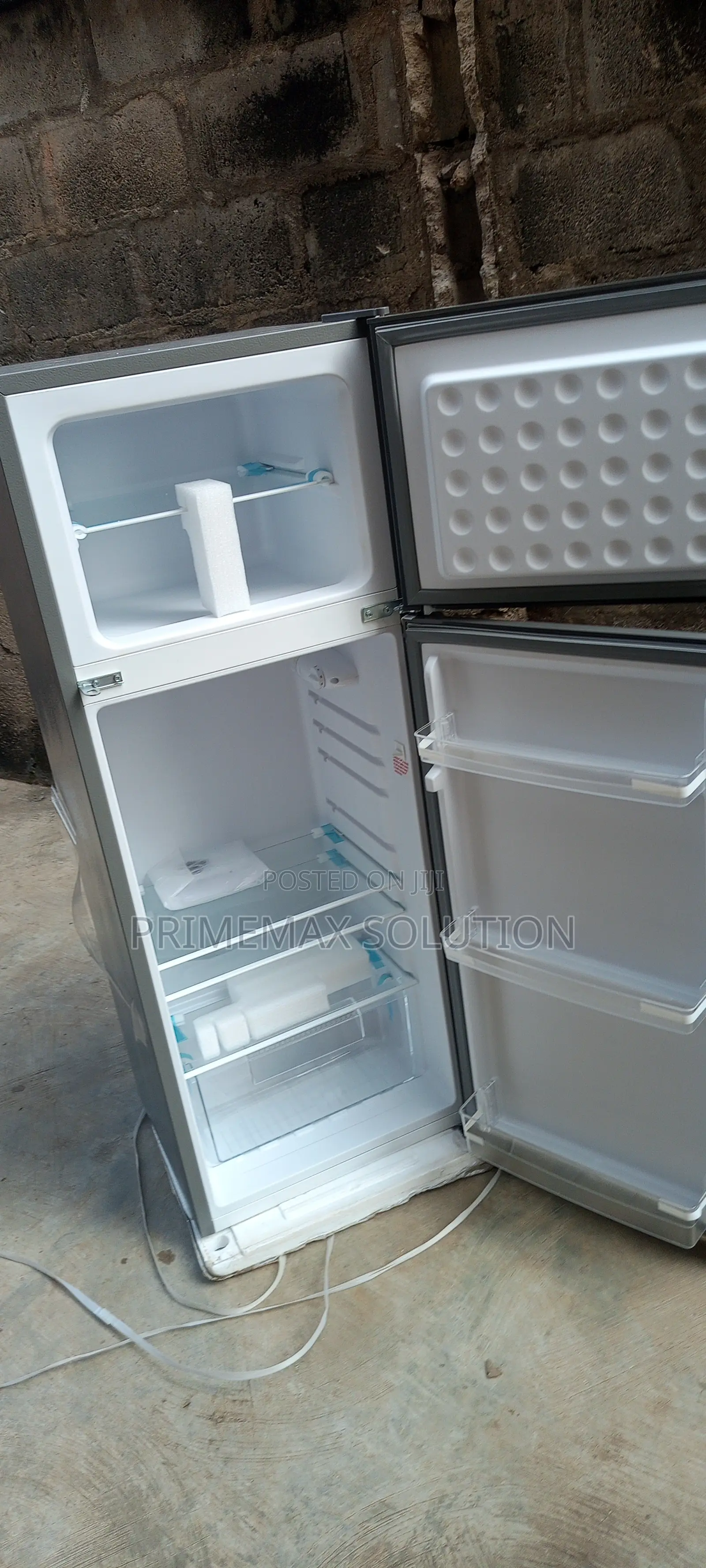 Skyrun BCD-200K Refrigerator for Home Convenience
