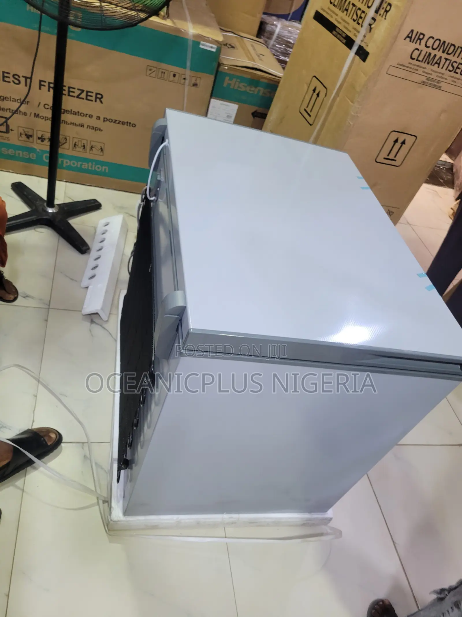 Skyrun Large-Capacity Chest Freezer