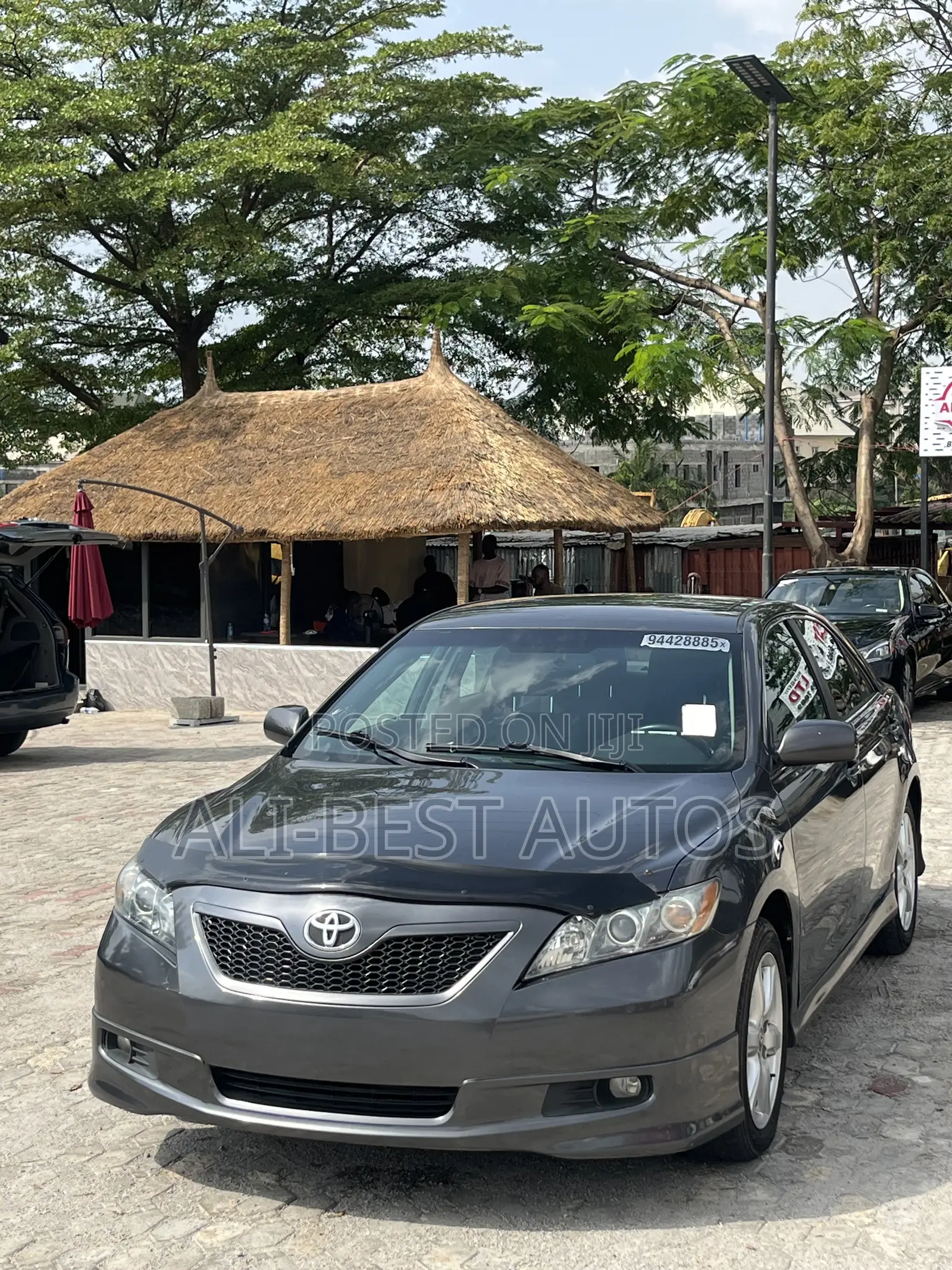 Toyota Camry SE V6 4dr Sedan (3.5L 6cyl 6AM) 2009 Gray
