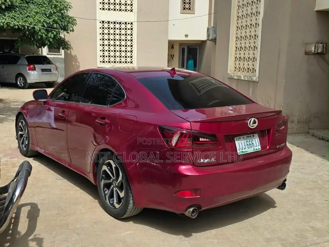 Lexus IS 250 2008 Red