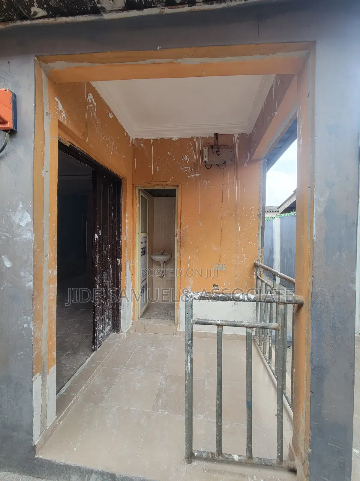 Mini Flat in Ayobo for rent