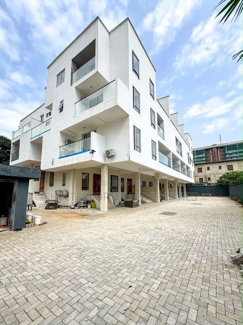 4bdrm Duplex in Victoria Island Extension for sale