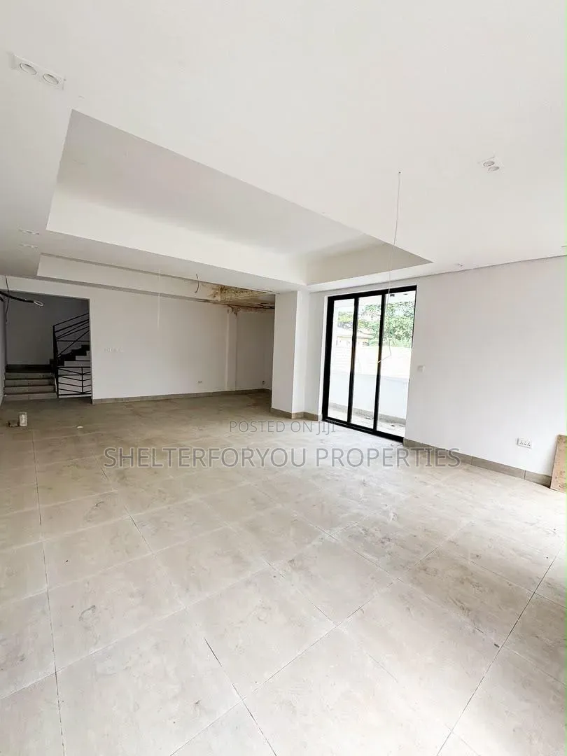 4bdrm Duplex in Victoria Island Extension for sale