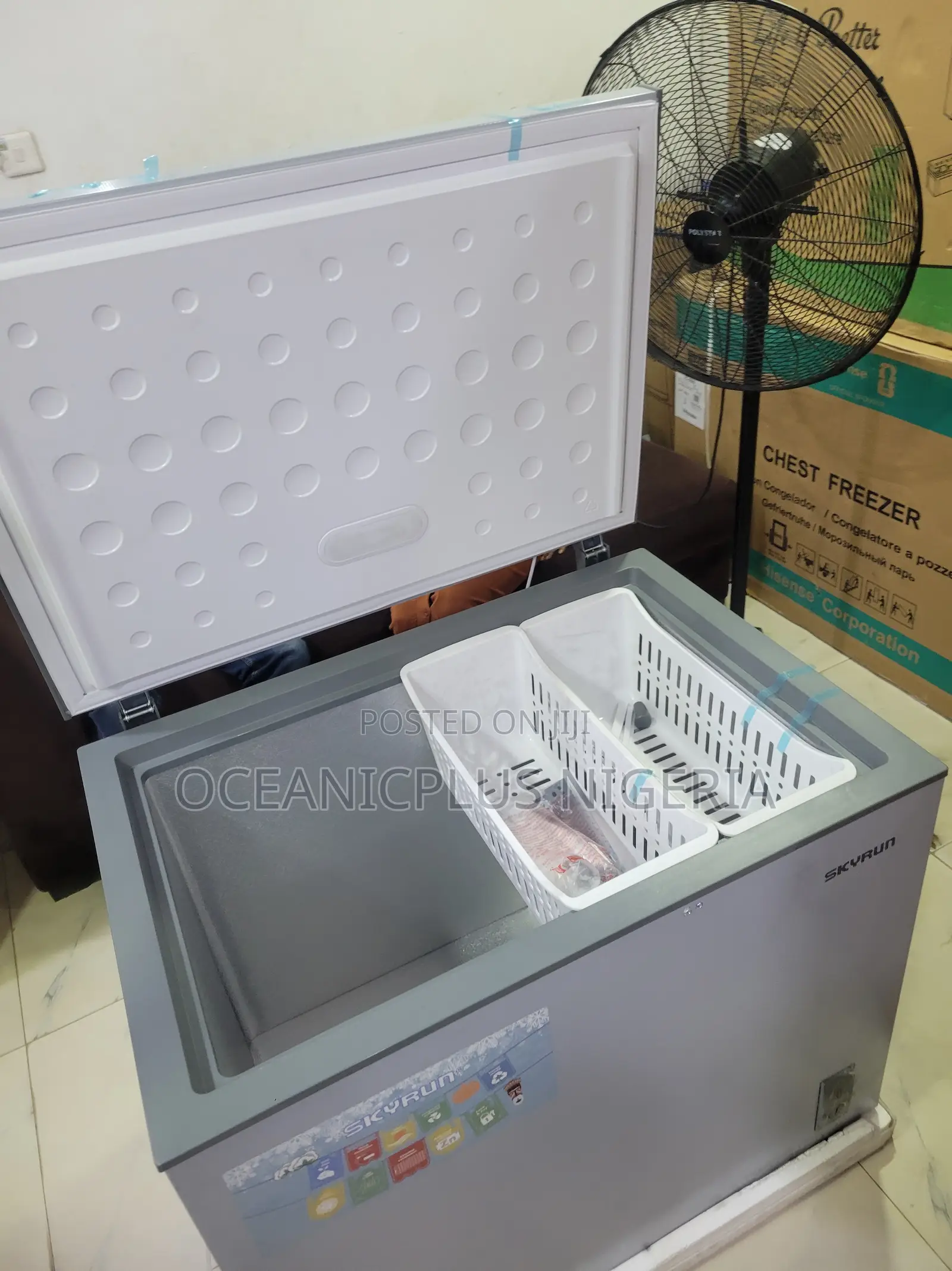 Skyrun Chest Freezer for Shops and Businesses